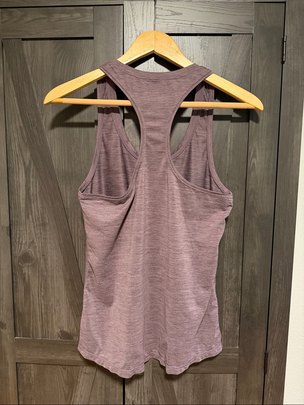 Vuori Lux Performance tank top - Picture 4 of 4